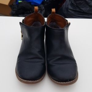 Girls Gap ankle boots size 1